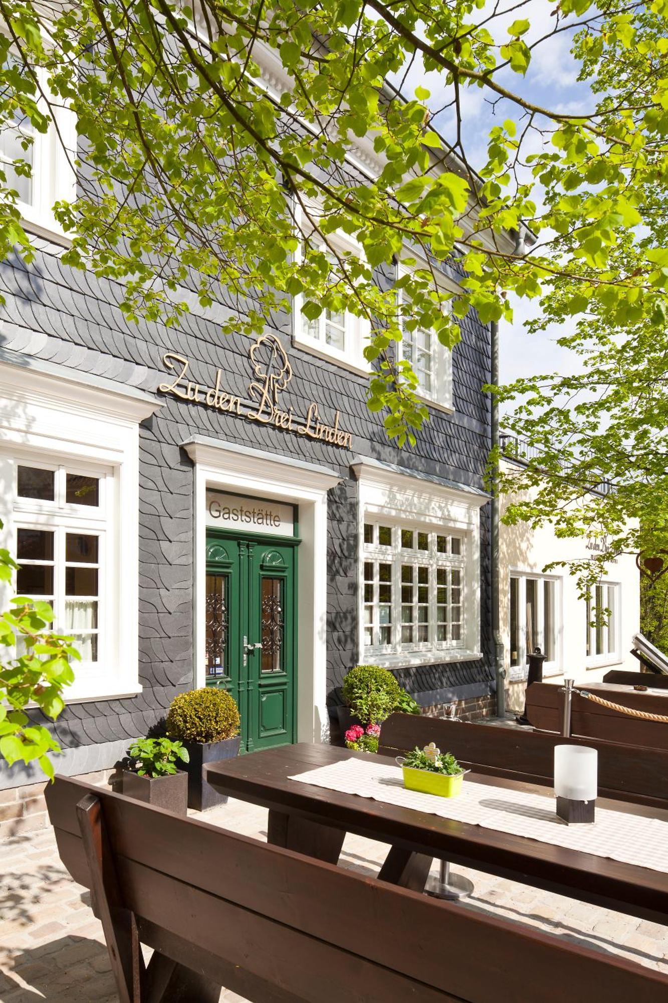 Zu Den Drei Linden Hotell Wermelskirchen Eksteriør bilde