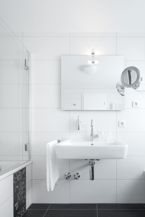 Zu Den Drei Linden Hotell Wermelskirchen Rom bilde