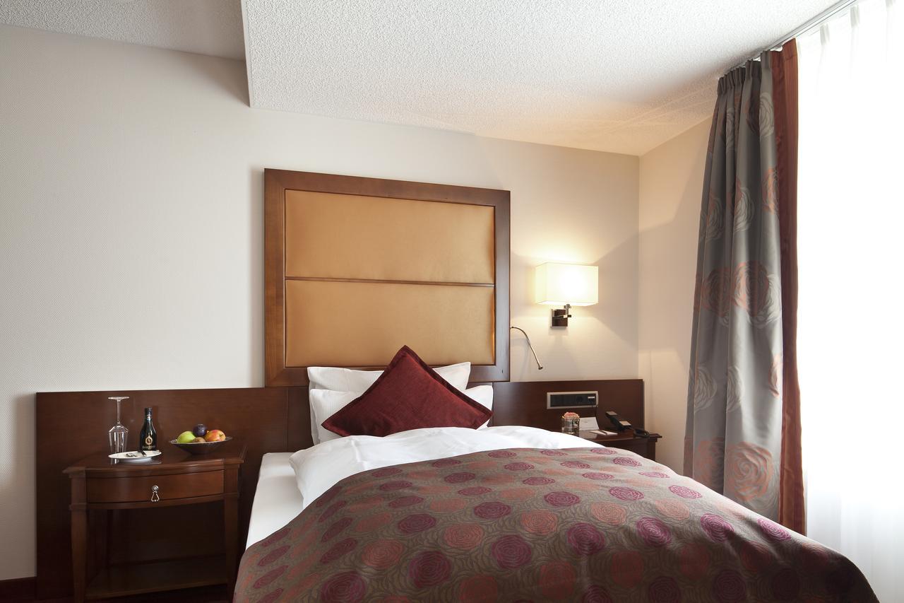 Zu Den Drei Linden Hotell Wermelskirchen Rom bilde